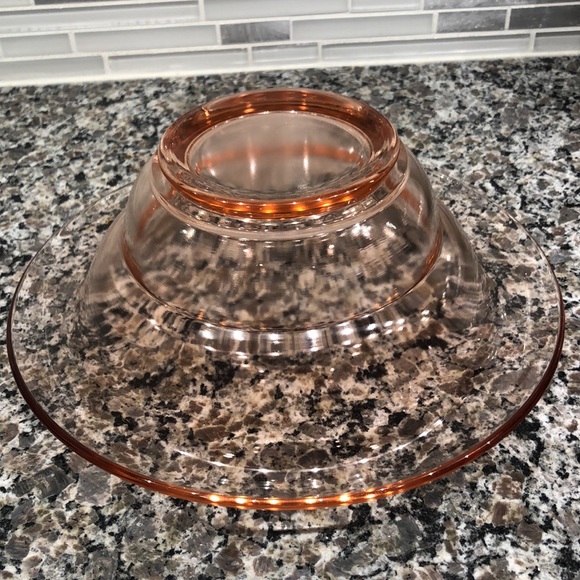 Pink Glass Round Bowl Depression Glass - Picture 4 of 5